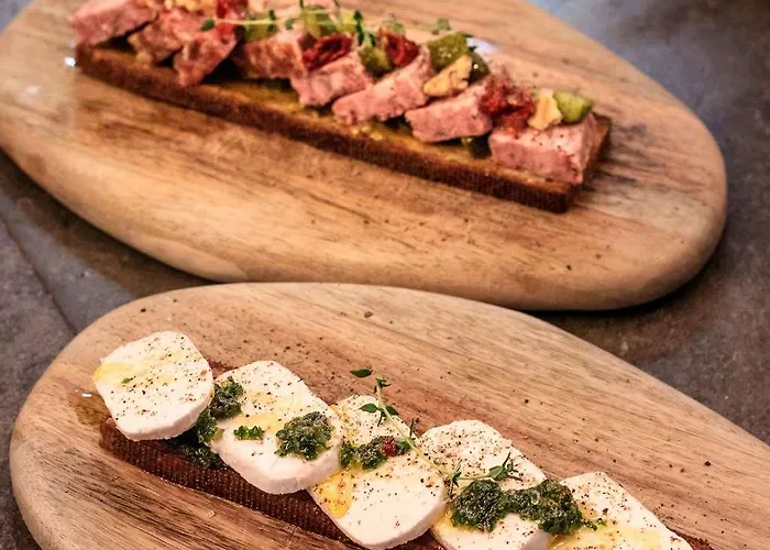 Nonanteneuf - Contactless Check-in מלון סייר