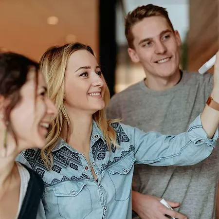 Nonanteneuf - Contactless Check-in 3* 시에레