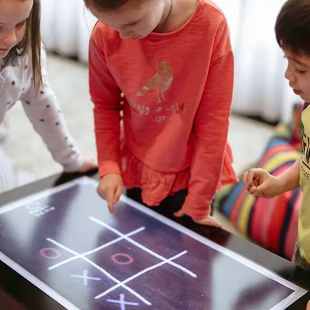 Nonanteneuf - Contactless Check-in 시에레