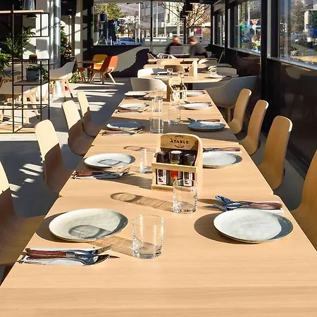 Nonanteneuf - Contactless Check-in 시에레