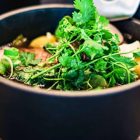 Nonanteneuf - Contactless Check-in 3* סייר