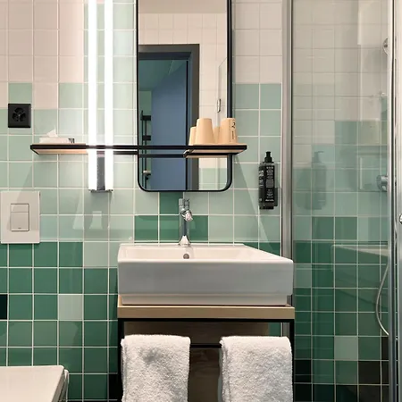 Nonanteneuf - Contactless Check-in סייר