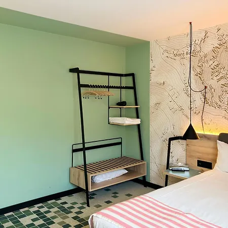 Nonanteneuf - Contactless Check-in סייר